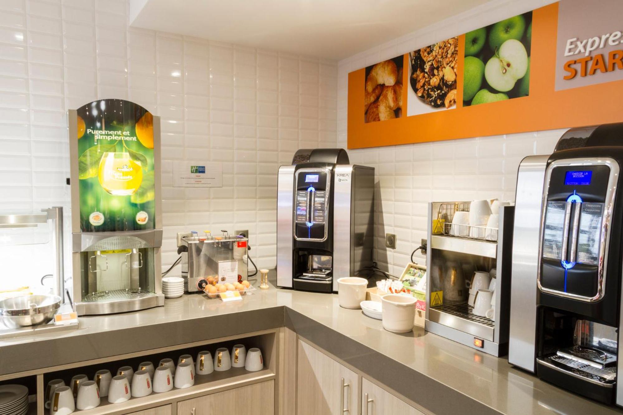 Holiday Inn Express Amiens By Ihg Zewnętrze zdjęcie