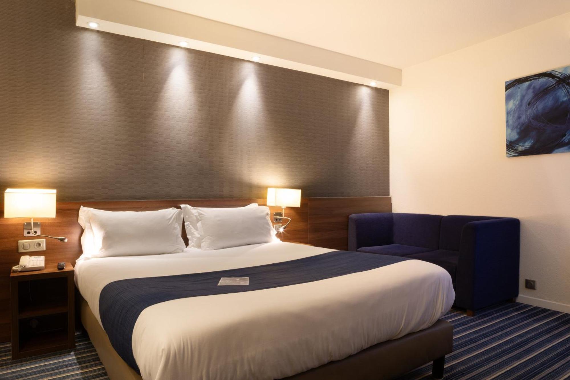 Holiday Inn Express Amiens By Ihg Zewnętrze zdjęcie