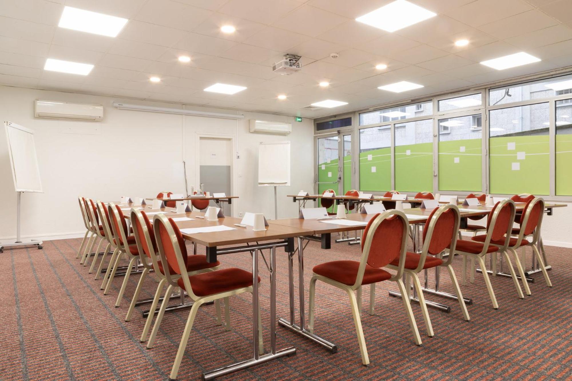 Holiday Inn Express Amiens By Ihg Zewnętrze zdjęcie